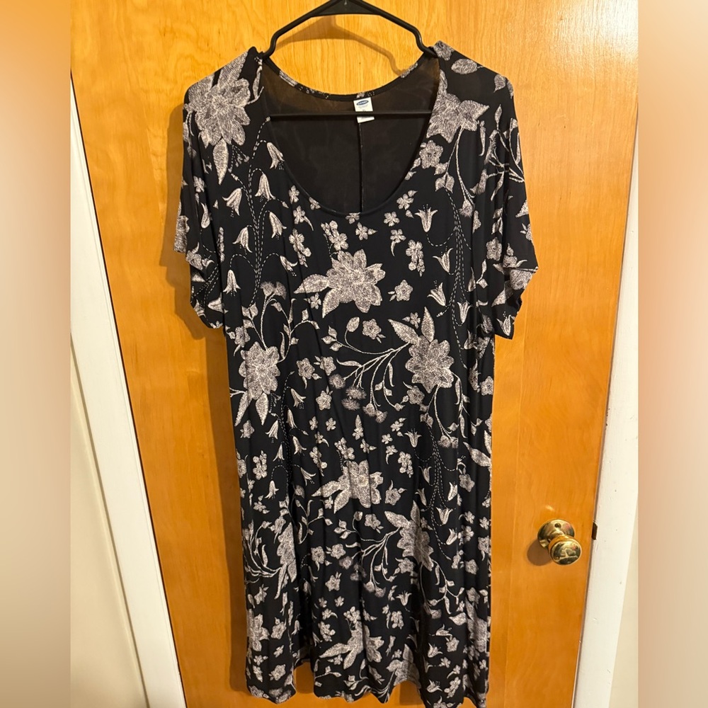 old navy black/gray floral short sleeve mini swing dress XL